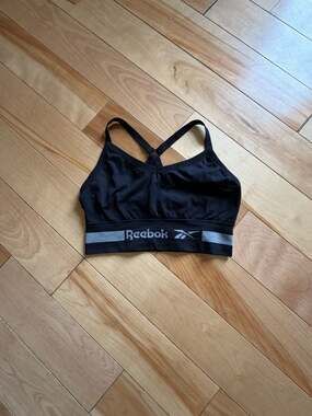 SIZE L Reebok Women's Seamless Performance Racerback Sports Bra Black